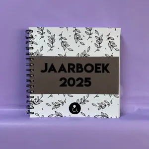 Jaarboek 2025 | BLANCO | Botanical Donkerbruin