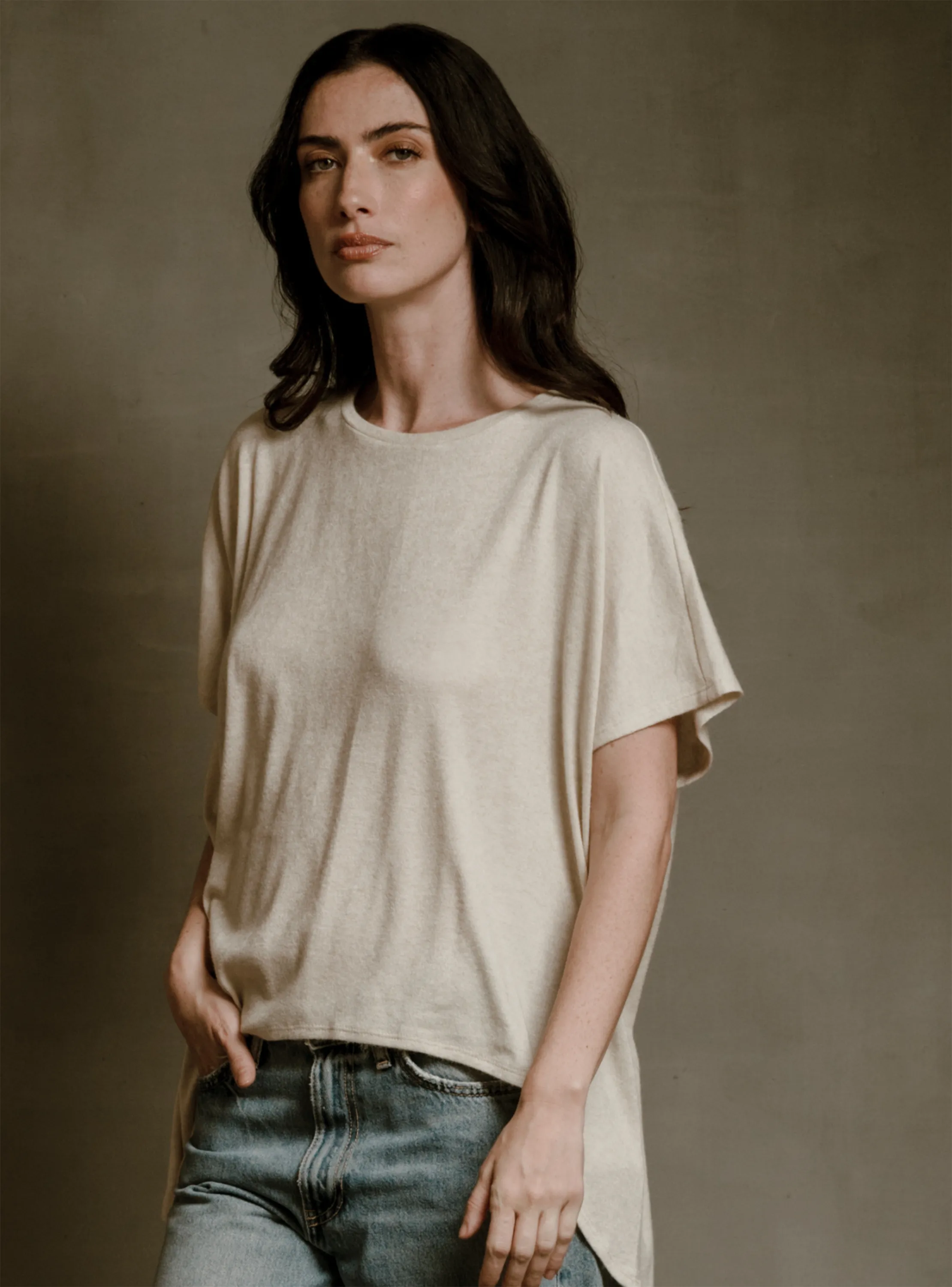 OCTAVIA | PLAYERA CAMILLE BEIGE